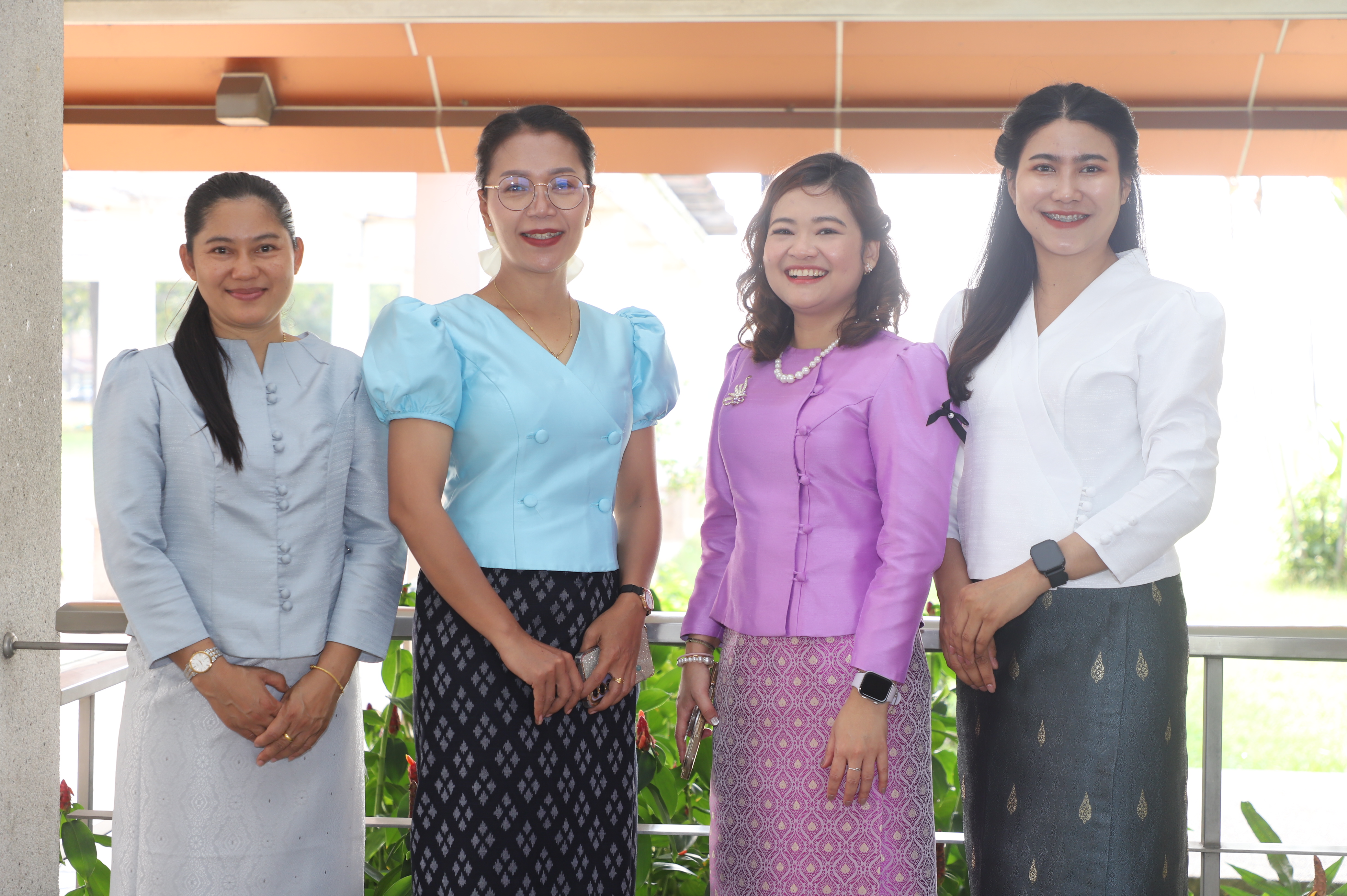 title - มากกว่าความรักระหว่างคู่ครอง คือความรักต่อปวงชน ส.ป.ก. จัดงาน “รักแห่งศิลป์ รักแห่งแผ่นดิน” พลังแห่งศิลปะที่เชื่อมโยงสถาบันและประชาชน